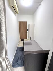 The Lakefront Residences (D22), Condominium #500392321